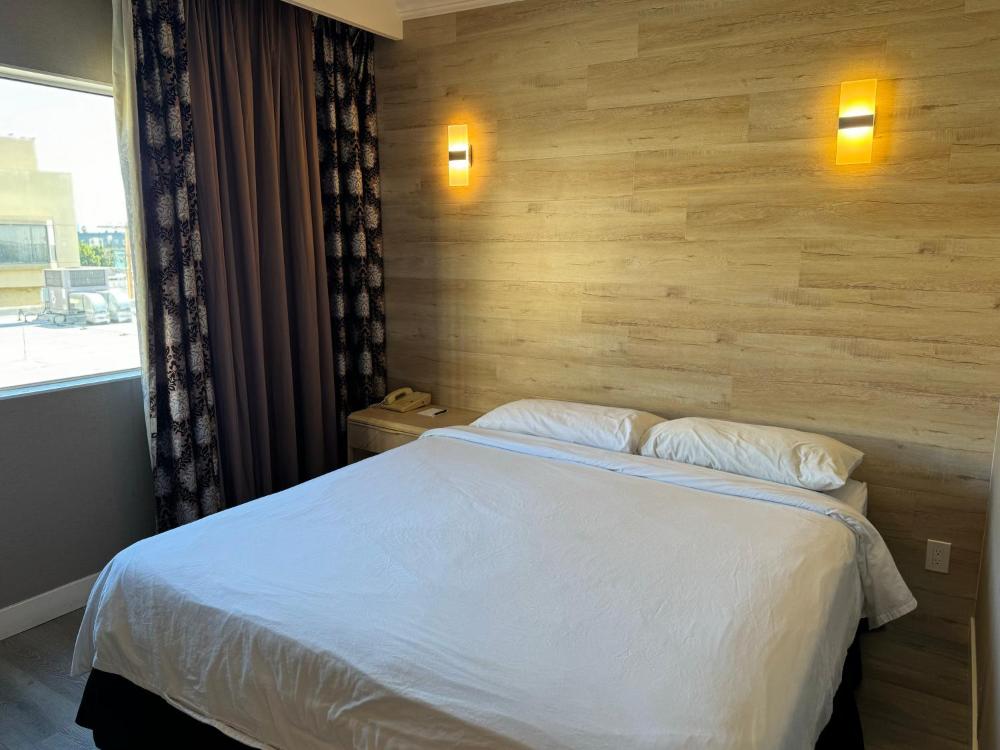King Room interior